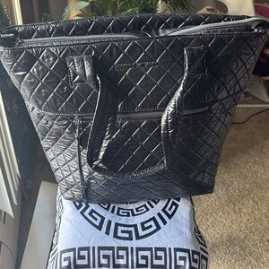 Adrienne Vittadini Black Quilted Tote